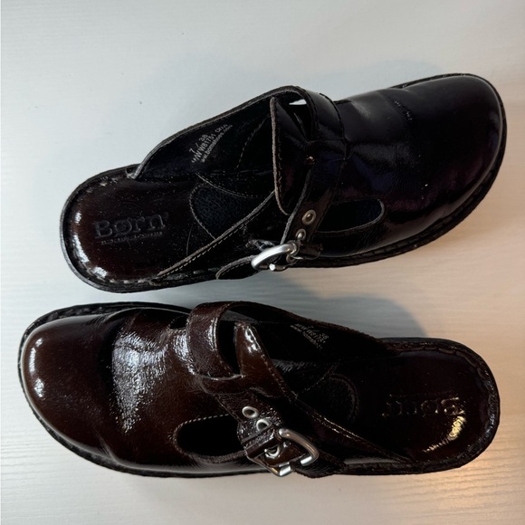 Born Della Women's Patent Leather Brown Mules Clogs T-Strap Buckle New Boho - Picture 6 of 9